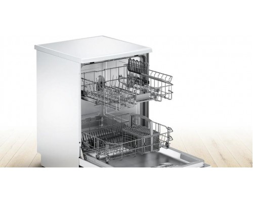  Посудомоечная машина Bosch SMS25AW05E