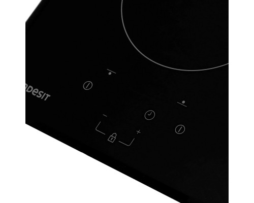 Варочная поверхность Indesit IRT 130 черный Варочная поверхность Indesit IRT 130 черный